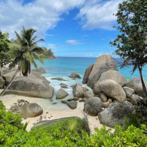Playa de Carana, Vuelta a la isla de Seychelles